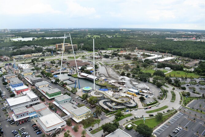 Day 16 miles Private Helicopter Tour over Fun Spot - What Makes the Views Special: Parks From Above Look Different