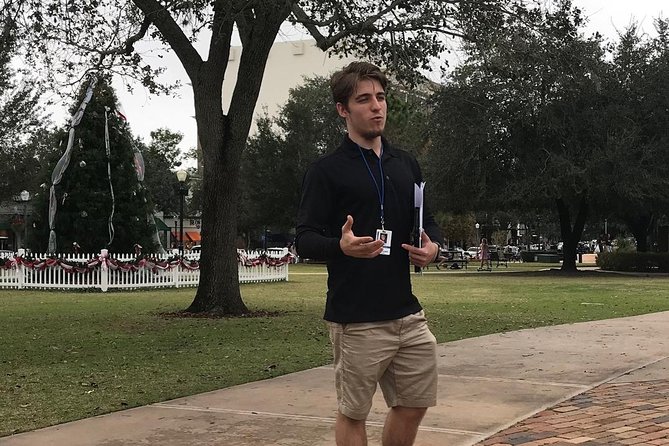 Hello Neighbor! The Mister Rogers Walking Tour! - Why a Mister Rogers Walking Tour in Winter Park hits different