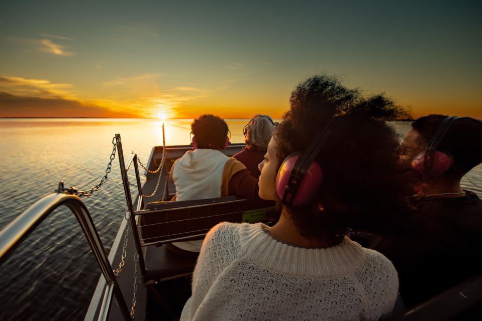 Kissimmee: Boggy Creek Sunset Airboat Tour - The 1-Hour Airboat Ride: Speed, Wetlands, and a Real-World Wildlife Search