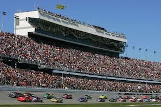 NASCAR Daytona 500 at Daytona International Speedway with Transportation - Rain delays: what happens to buses and your admission