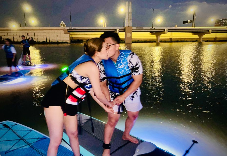 Orlando: Date Night LED Night Glow Tour with Sparkling Wine - The Night Route: Front Lake City Views, a Calm Oasis, and Home-Lined Water
