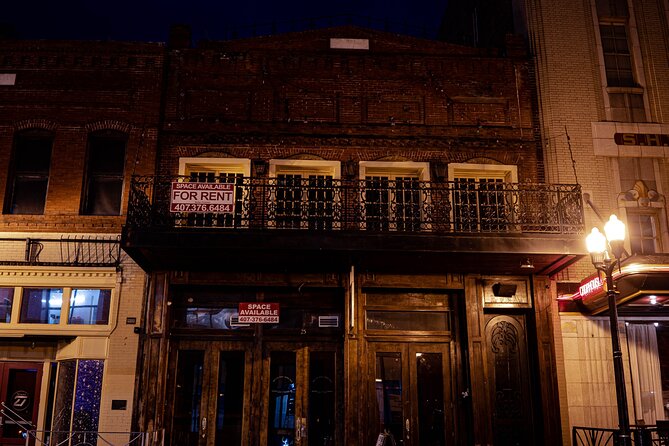 Orlando Ghost Tour: Ominous Otherworld Ghosts & Hauntings - Beacham Theatre: The Jail-and-Graveyard Backstory Stop