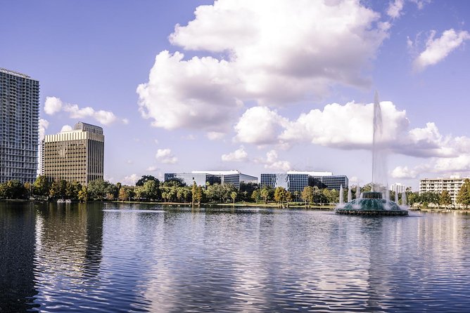 Orlando Highlights & Hidden Gems City Tour with Hotel Pickup - Winter Park on Park Avenue: Boutiques, Sidewalk Time, and a Change of Pace