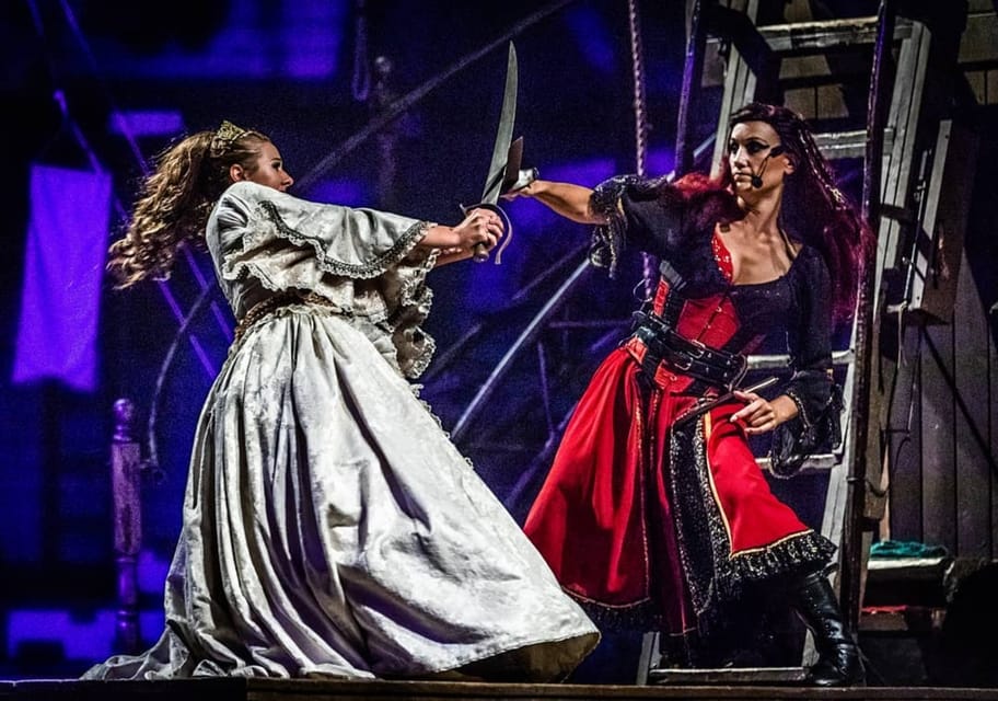 Orlando: Pirates Adventure Dinner Show with Drinks - After the Main Show: Buccaneer Bash Dance Party and Meet the Cast