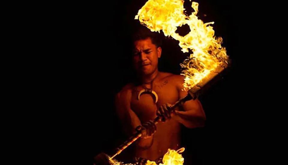 Orlando: Polynesian Fire Luau with Dinner and Live Show - The Band, the MC, and the Cultural Storytelling
