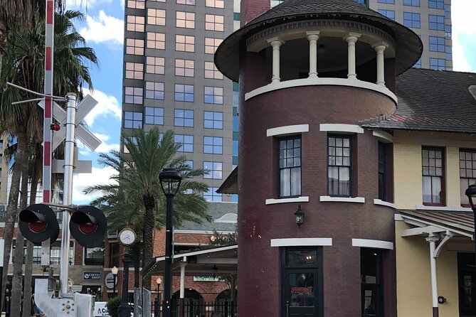 Orlando’s Historical Highlights: A Self-Guided Audio Tour - Getting started at Orlando Public Library: the walk begins here