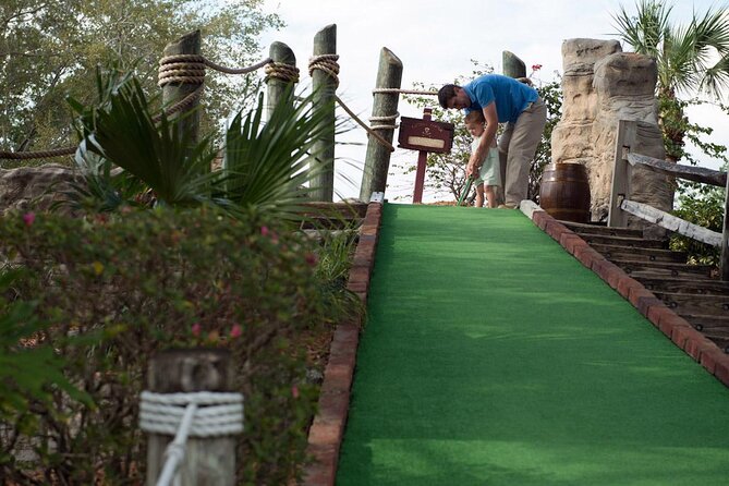 Pirate's Cove Adventure Golf Entry Ticket in Orlando - Ticket value: why $20.50 can make sense