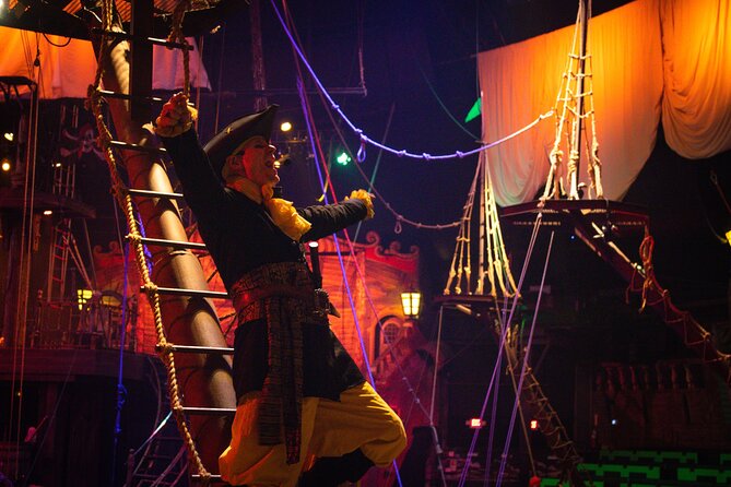 Pirates Dinner Adventure Show in Orlando - How the interactive stunt show plays from your seat