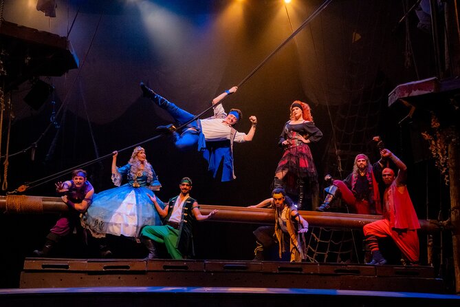 Pirates Dinner Adventure Show in Orlando - The special effects warning: strobe lighting and loud moments