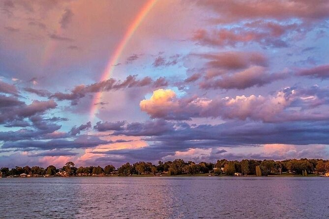 Pontoon Pub Crawl, 5 Lakeside Pubs and Restaurants Visit by Boat - Pontoon Pub Crawl in Winter Haven: the real hook