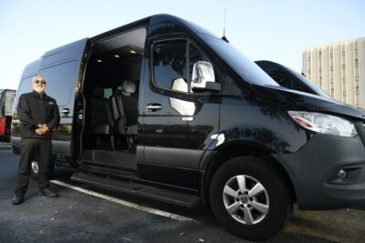 Port Canaveral private transfer from Orlandi Airport MCO - Pickup that reduces the usual airport confusion