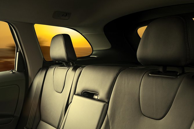 Roundtrip Private Transfer from Orlando Airport (MCO) - Price and value for a private car that handles the annoying parts