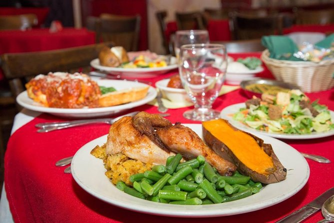 Sleuth's Mystery Dinner Show, Orlando - Arrival at Gooding’s Plaza: When to Get There and What to Do